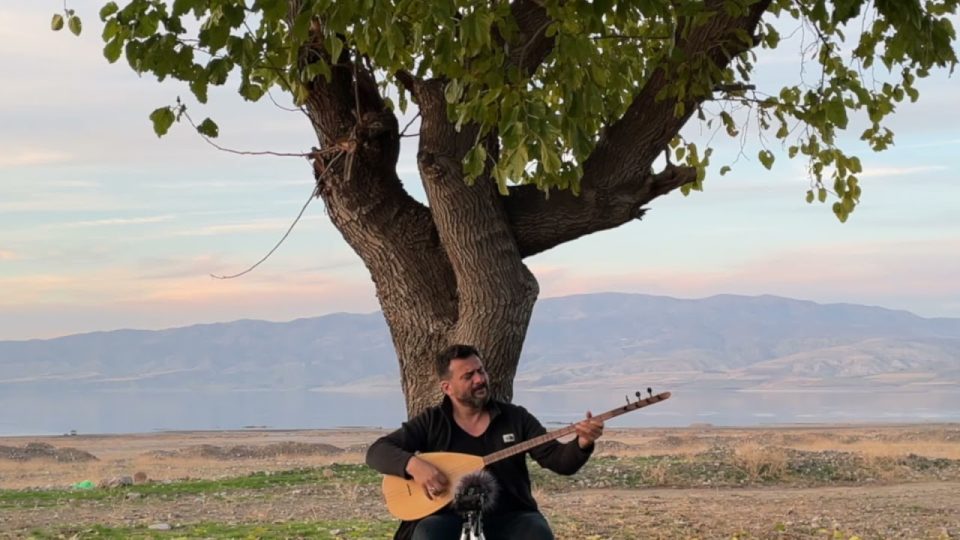 Mustafa ÖZTÜRK - BEN DERDİMİ SÖYLEYEMEM