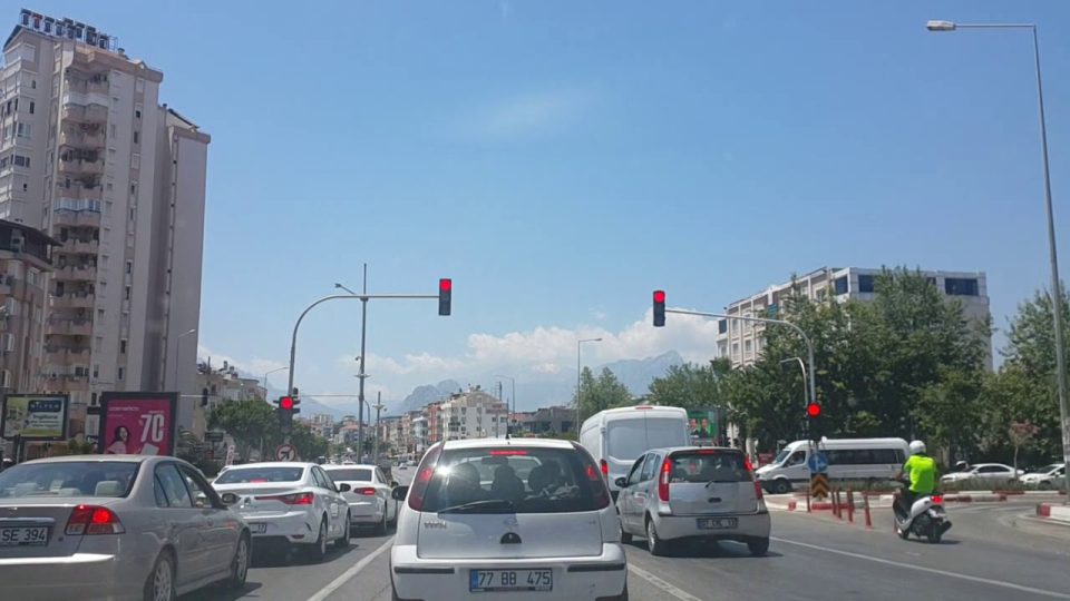 Antalya Şehir Merkezi 100. Yıl Bulvarı Atatürk Bulvarı 3/3