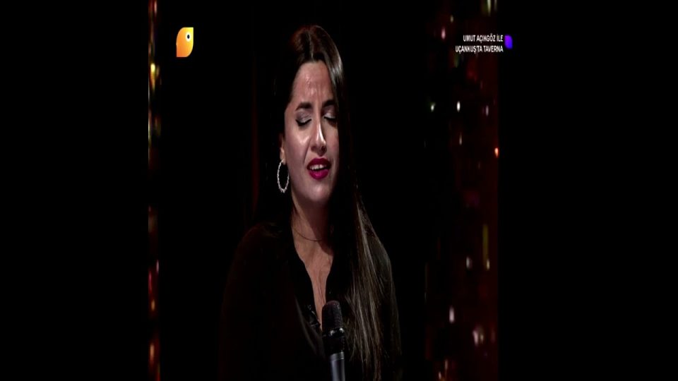 Aylin Demir - Nereden Bileceksiniz Şarkı Sözleri