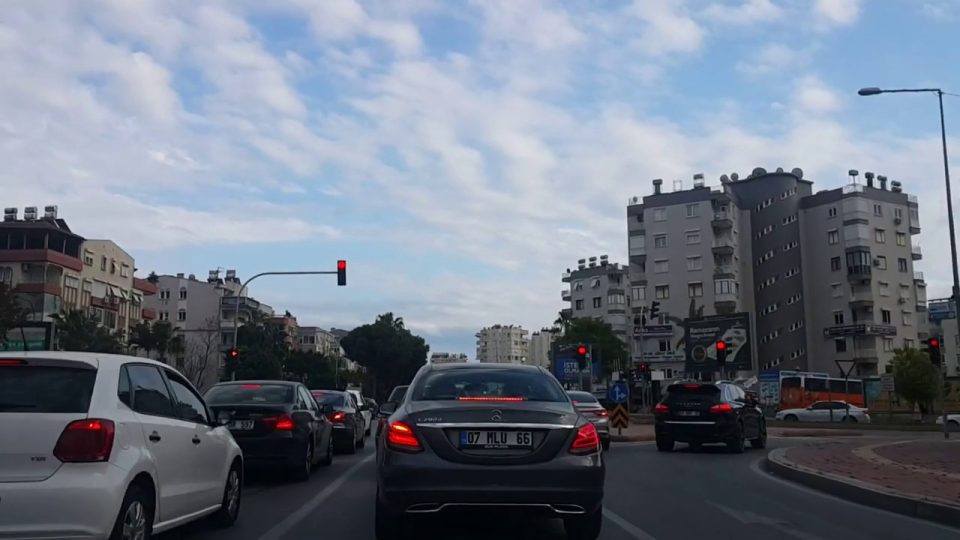 Meydan Kavşağı Burhanettin Onat Caddesi - Sampi Kavşağı - Antalya Şehiriçi Şehir Merkezi Gezi Tatil