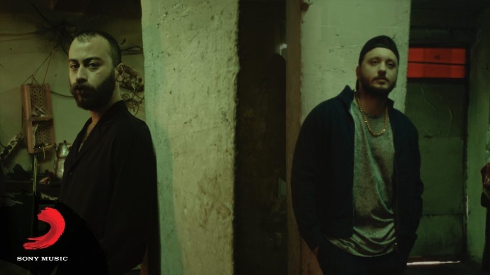 Anıl Piyancı & Kaan Boşnak - Taksim Şarkı Sözleri