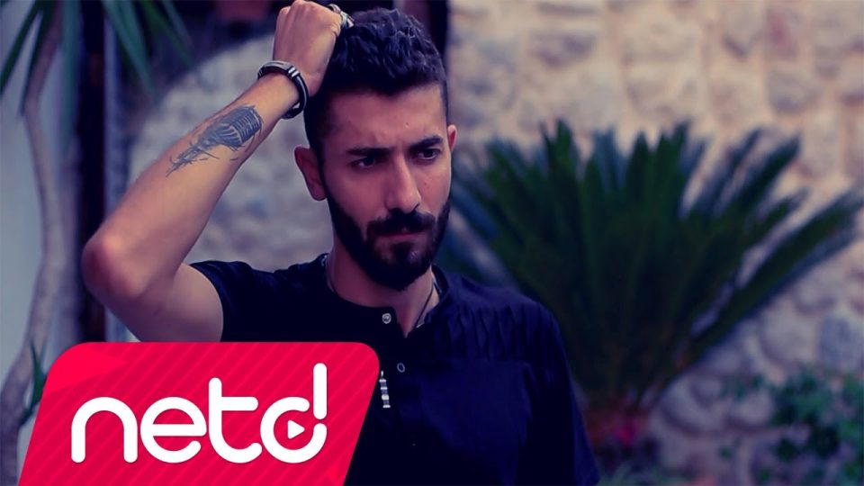 Umut Harbeli - Avuç İçi Cennet Kokanım Şarkı Sözleri