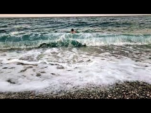 Konyaaltı Plajında Ağır Çekim Deniz ve Dalga Manzaraları