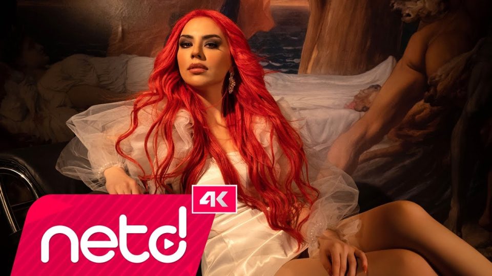 Seda Toker - Yıkık Dökük Şarkı Sözleri