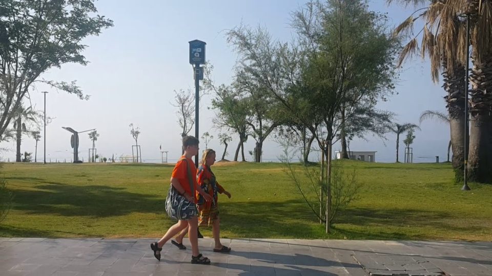Antalya Beach Park Sabah Huzuru - Antalya Gezi Tatil Tur