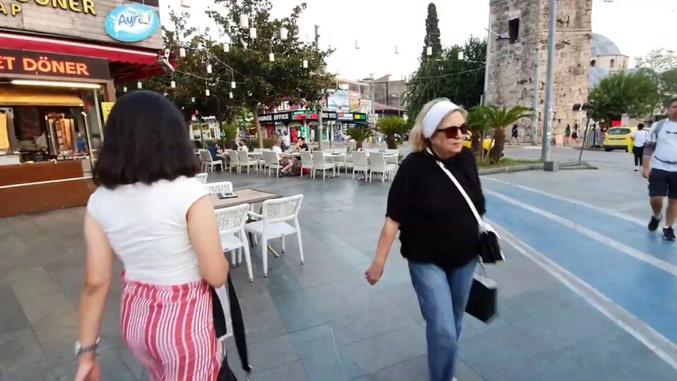 Antalya Kalekapısı Kapalı Yol Girişi Saat Kulesi