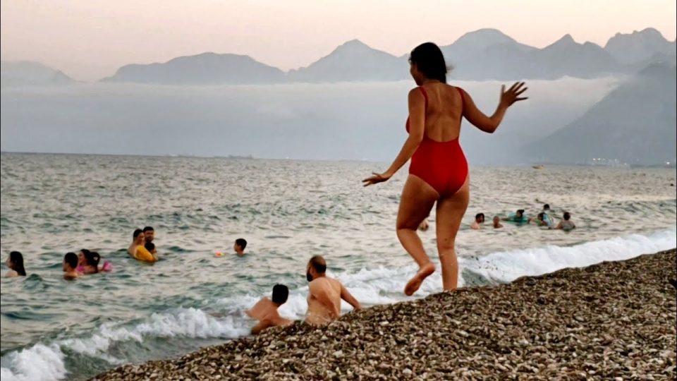 Konyaaltı Plajlarından Manzaralar Antalya