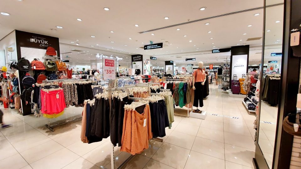 LC Waikiki Yeni Ürünler - TerraCity Şubesi Antalya