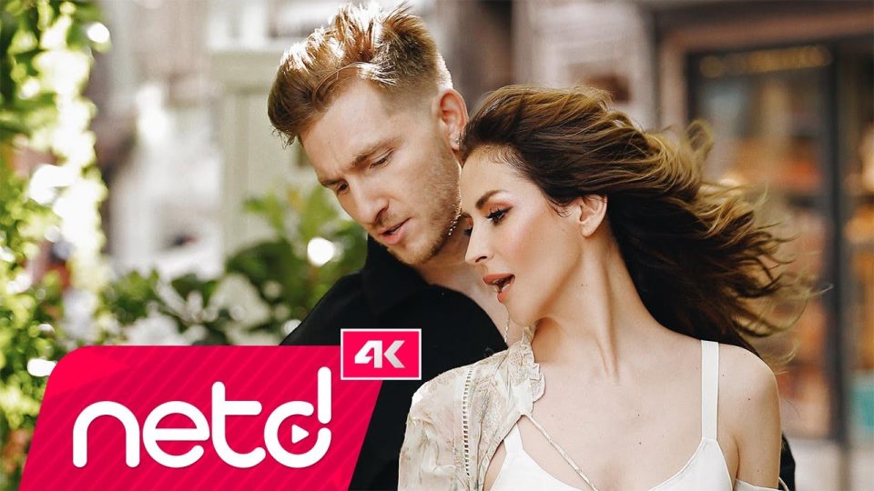 Aynur Aydın - Sor Gel Şarkı Sözleri