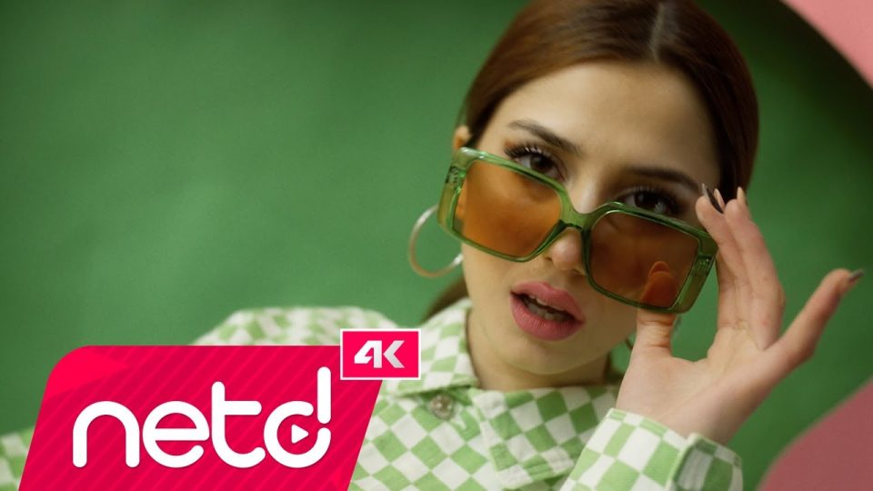 Berfin Mis x Amo988 - Hayatımdan Bıktım Şarkı Sözleri