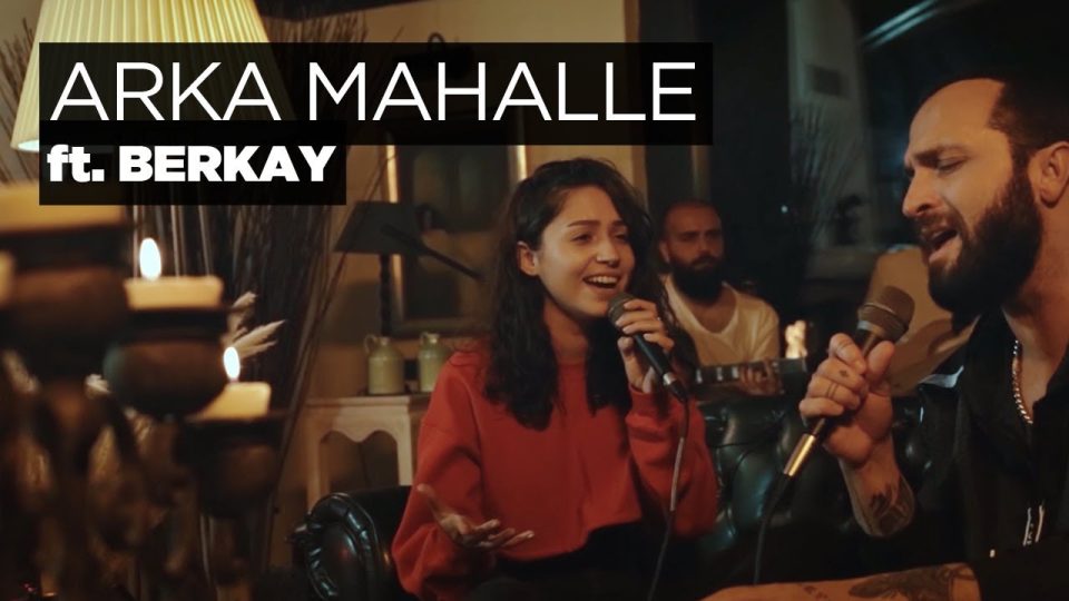 Arka Mahalle - Başıma neler geldi sana diyemedim sözleri