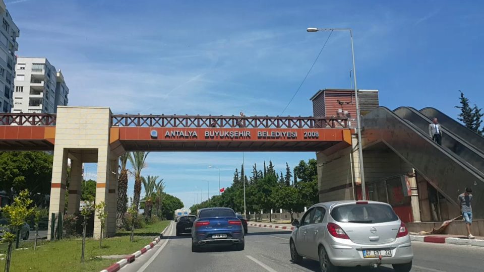 Antalya Şehir Merkezi - Türkay Otel Kavşağı Migros Cam Piramit 100. Yıl