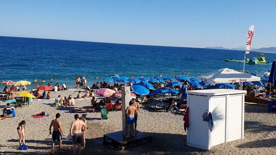 Antalya Plajları Deniz Manzarası Konyaaltı Sahili Antalya Gezilecek Yerleri Tatil