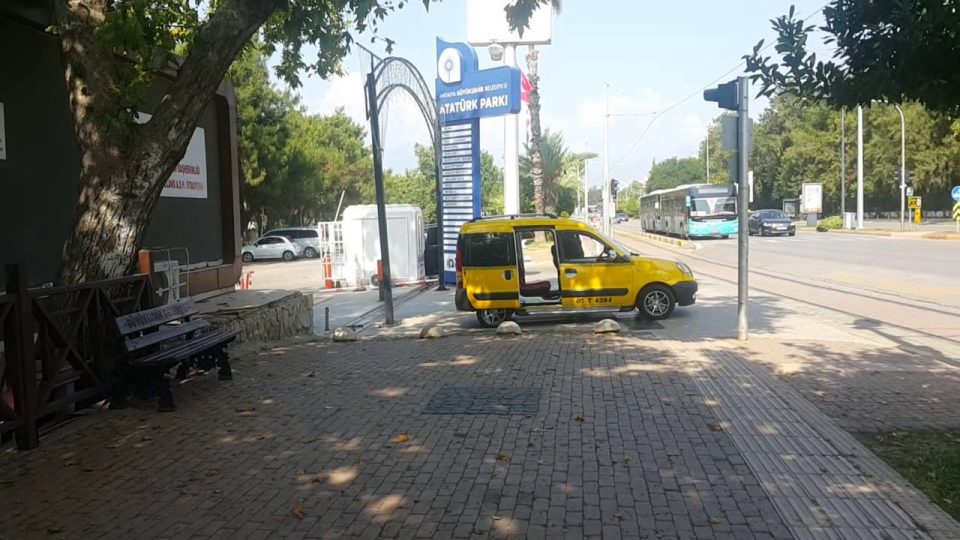 Konyaaltı Caddesi Yürüyüş - Antalya Gezi Tatil - 5/9