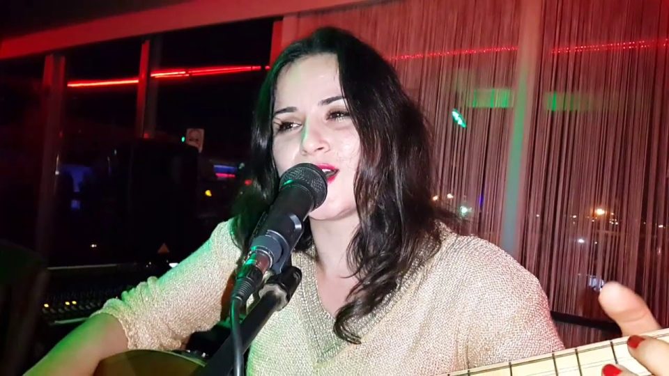 Uyan Sunam Uyan - Şafak söktü yine sunam uyanmaz sözleri