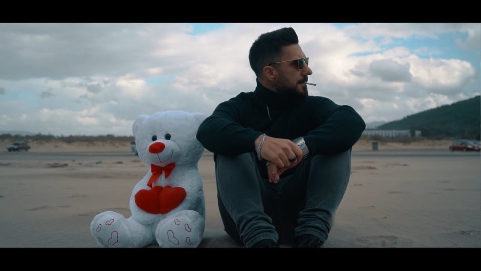 Bruda412 x Erdal Toprak - Uzakta Şarkı Sözleri