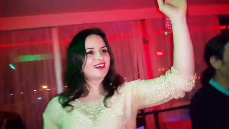 Alanya Türkü Barda Halay Coşkusu - Alanya Eğlence Alemi