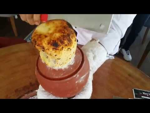 Testi Kebabı Sunumu - Testi Kebabı testisi nasıl kırılır ?