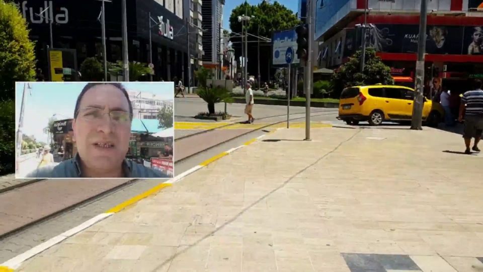 Saat Kulesi   Dönerciler Çarşısı   Üç Kapılar Sohbet