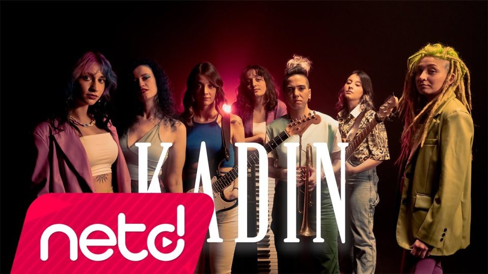 Melis Karaduman & Canay Doğan - Kadın Şarkı Sözleri