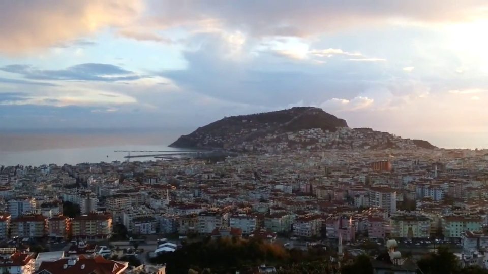 Seyir terasından Alanya manzarası