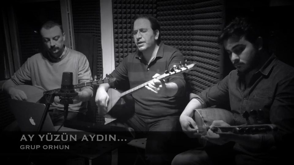 Grup Orhun & Ali Aksoy - Ay Yüzün Aydın Güzelim Günaydın