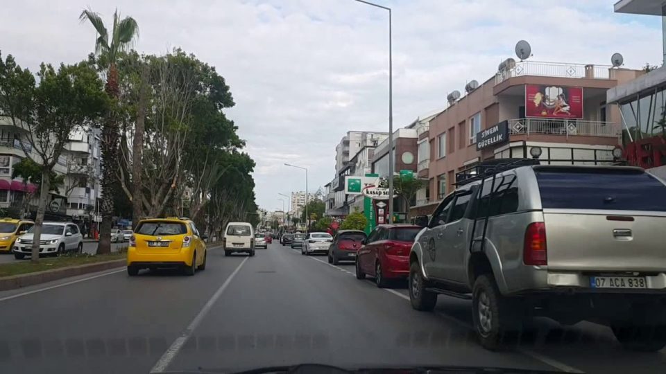 Dedeman Otel Kavşağı - İsmet Gökşen Cad - Laura AVM Kavşağı - Antalya Şehiriçi Şehir Merkezi Tatil