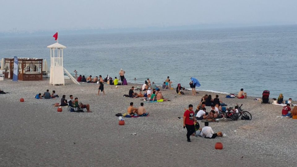 Konyaaltı Plajı Antalya Deniz Manzarası Gezi Tatil