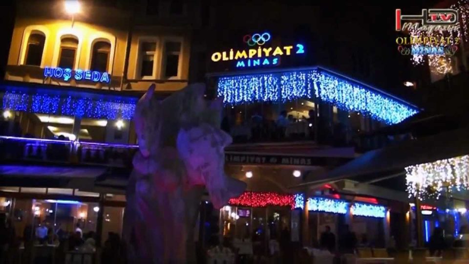 İstanbul Kumkapı Restaurant Balıkevi Meyhane Eğlence Fasıllı Gece Magazin Alemi