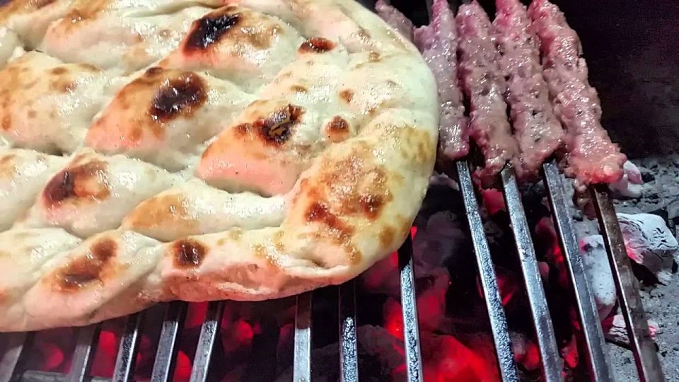 Antalya markası şiş kebap köfte ve piyazin babası meşhur piyazci mustafa yangözler