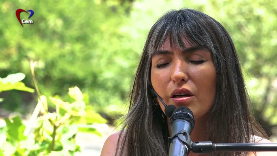 Sinem Önel - Havada Da Kar Sesi Var Şarkı Sözleri