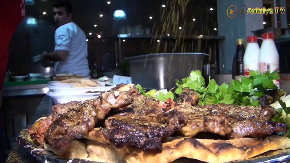 ŞİŞCİ RAMAZAN   ŞİŞ Köfte Nasıl Yapılır