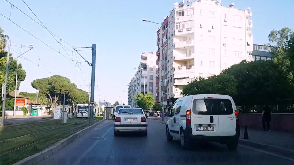 Güllük (Anafartalar) Cd. Vatan Bulvarı Çallı Antalya Şehir Merkezi 5/6
