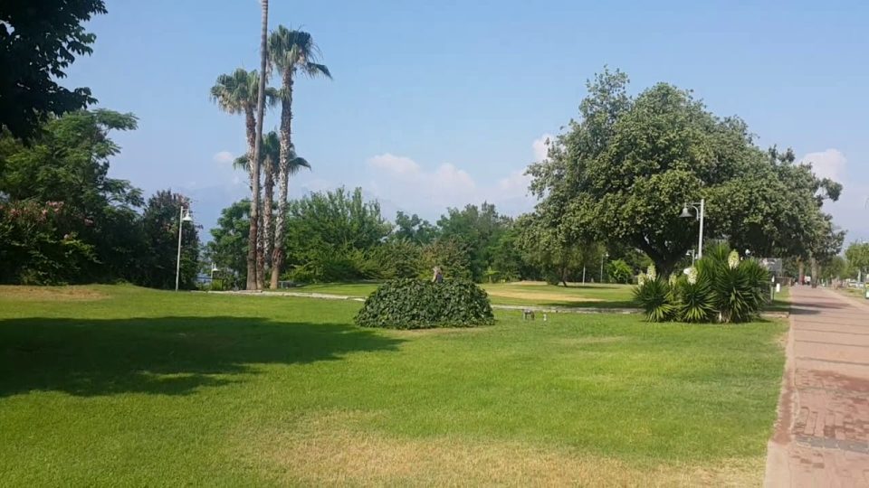 Konyaaltı Caddesi Yürüyüş - Antalya Gezi Tatil - 2/9