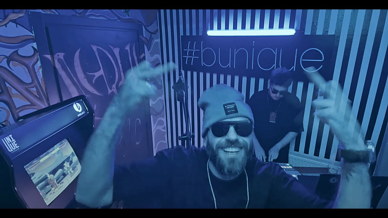 Hayki Live Session's 1 x EB - Gangsta's Paradise