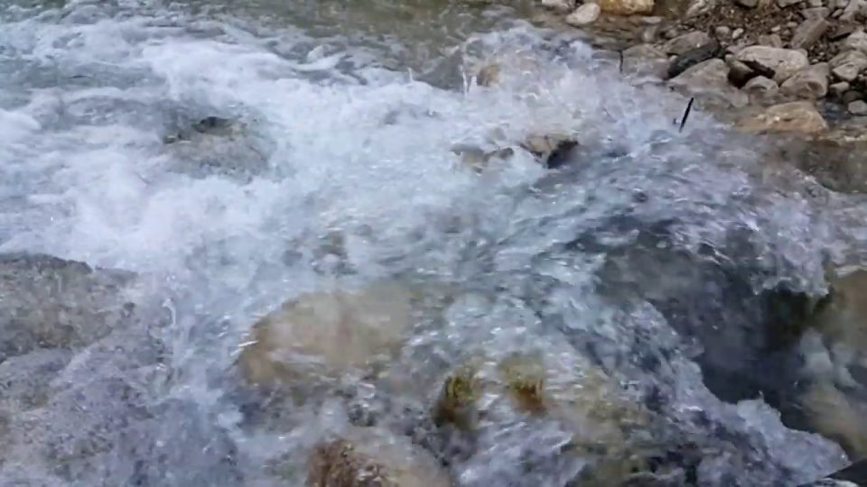 Ağır çekim su akışı - Yarıkpınar Deresi Kemer Tekirova Antalya Tatil Tur Gezi