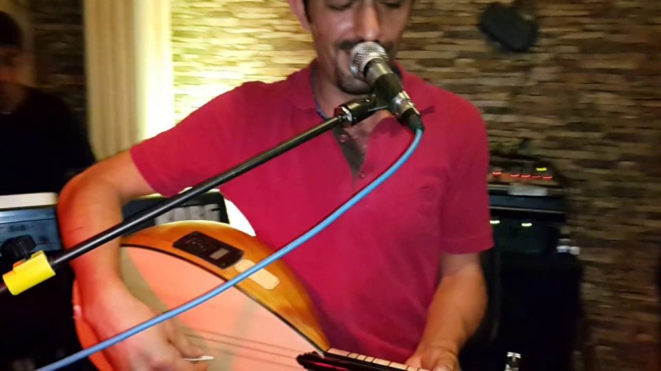 Arayı Arayı - Seni Seven Senden Nasıl Ayrılır Yar Yar - Hasan Kal - Antalya Türkü Bar Canlı Müzik