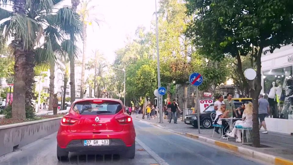Konyaaltı Cad. Dönerciler Işıklar Perge Bulvarı Antalya Şehir Turu 4/9