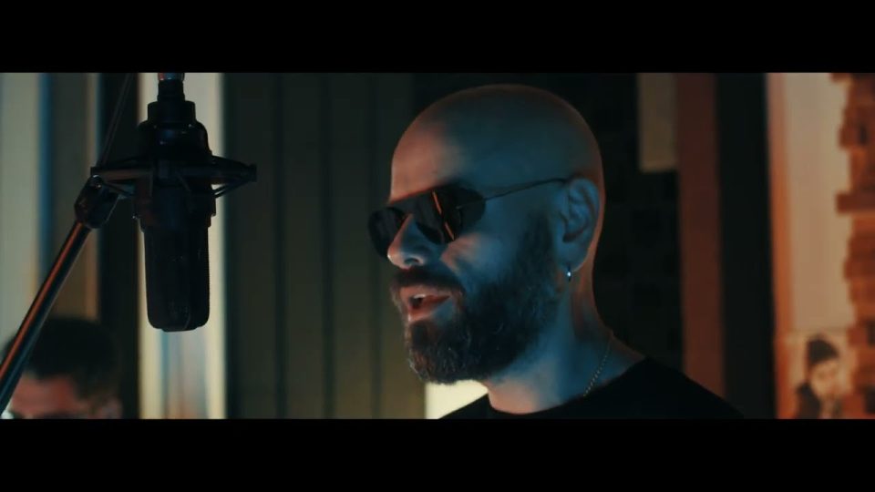 Hayki Live Session's 2 x EB - 100K Şarkı Sözleri