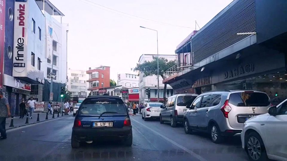 Konyaaltı Cad. Dönerciler Işıklar Perge Bulvarı Antalya Şehir Turu 3/9