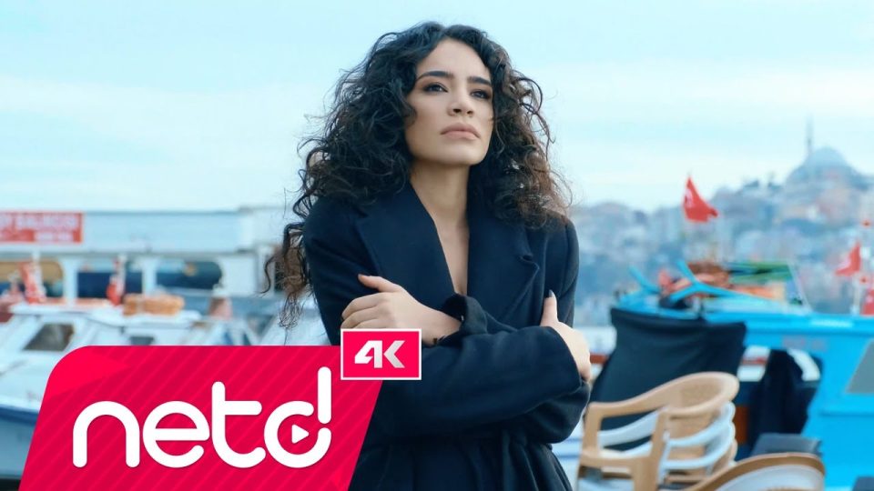 Ceylan Bozkurt - Huzurum Ol Şarkı Sözleri