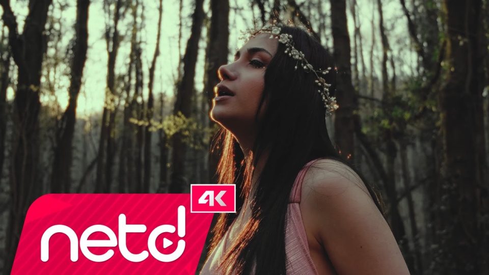 Asmin Ata - Bunca Yıl Şarkı Sözleri