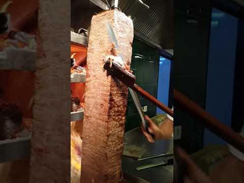 Kağıt keser gibi döner kesmek ! - Dönerci Hamdi Usta Antalya