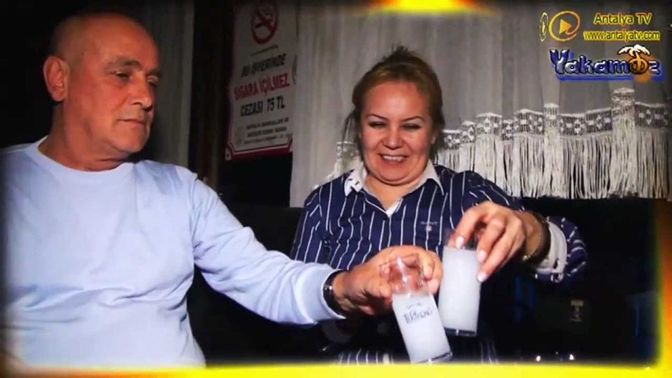 Yakamoz Bar - Konyaaltı Beachpark Antalya Night Club Magazin Disco Eğlence Mekanları