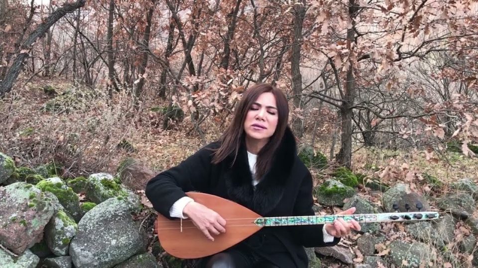 NAZLI ÖKSÜZ - Fırsat Elde İken Şarkı Sözleri