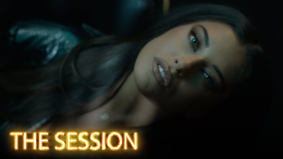 ANTONIA - Amor Lyrics