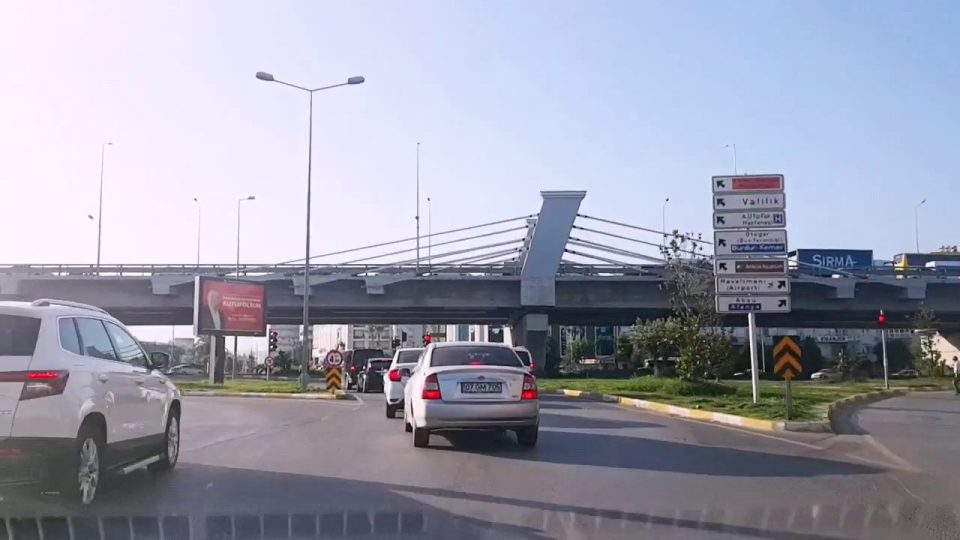 Güllük (Anafartalar) Cd. Vatan Bulvarı Çallı Antalya Şehir Merkezi 4/6