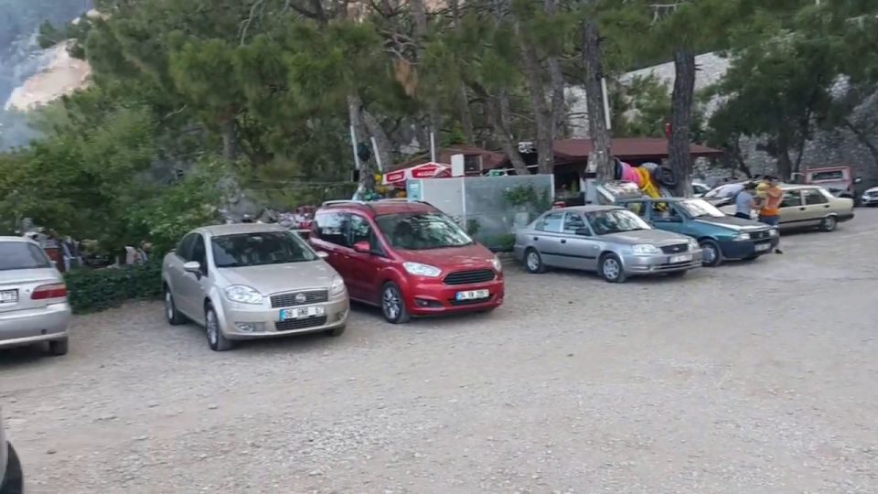 Piknikçiler için Antalya Kargıcak Plajı - Mangal Deniz Tatil Bir Arada