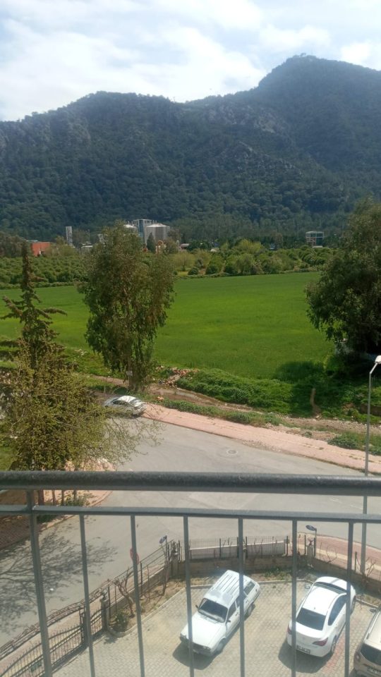 Sarısu Çapa sitesinde dağ manzaralı 3+1 kiralık