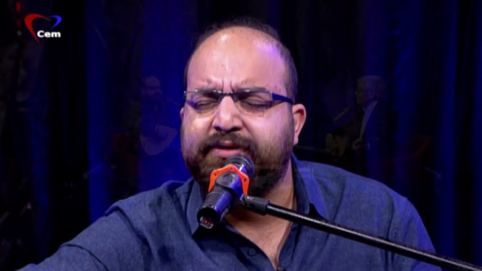 Ayhan Aydın - Derdim Çoktur Hangisine Yanayım Sözleri